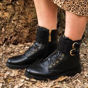 Minuit Sur Terre Vegan Leather Braided Ankle Boots